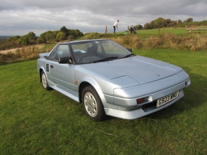 1990 Toyota MR2 Sports with T Bar detachable roof