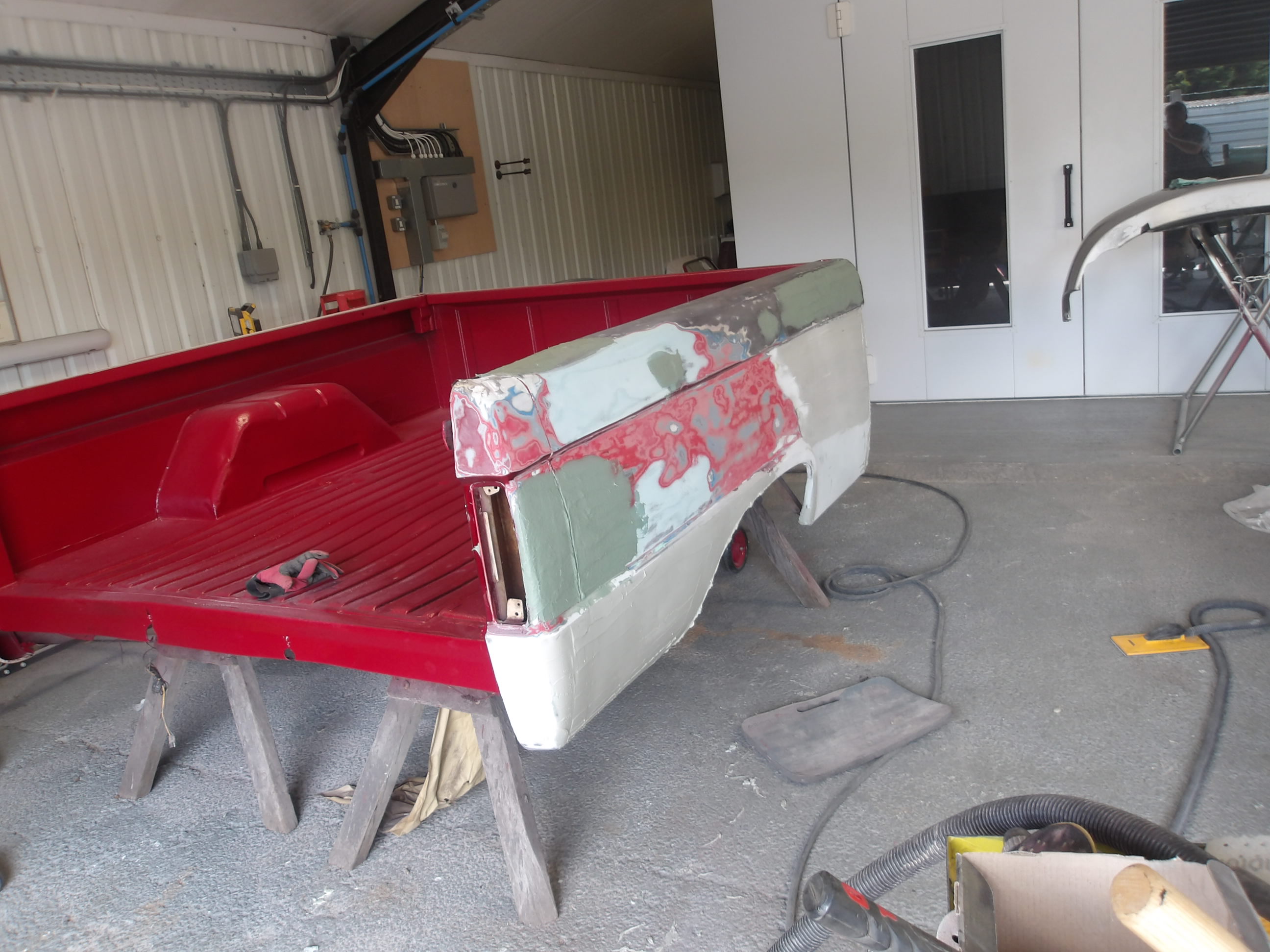 Raptor coating of pick up beds